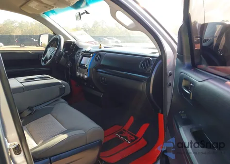 2015 Toyota Tundra Sr 4.6L V8 z USA, uszkodzony, nr VIN 5TFRM5F15FX089797